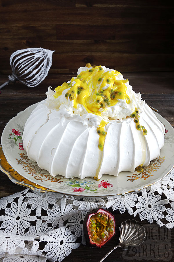 Pavlova Baisertorte