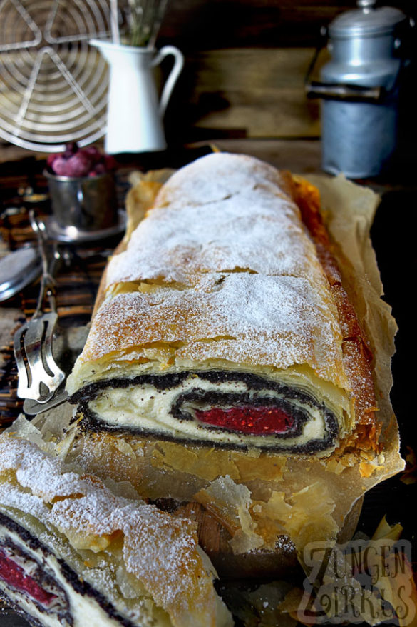 Quarkstrudel Mohnstrudel