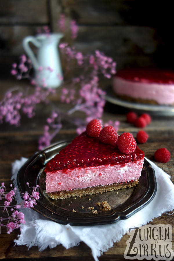 Einfache Himbeertorte ohne Backen - Zungenzirkus